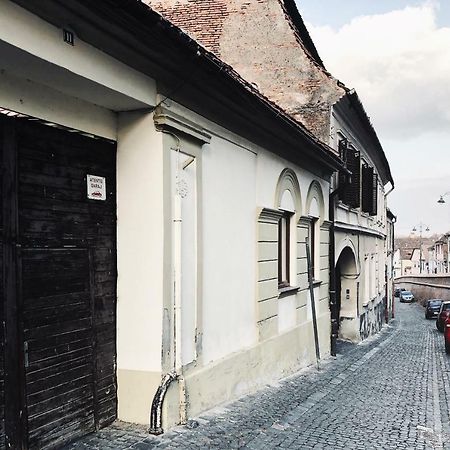 Old Town Studio Apartment シビウ エクステリア 写真